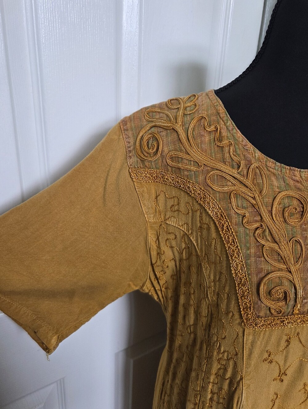 Vintage Mustard Embroidered Plaid Maxi Dress With A Belt In Back Bohemian - Picture 3 of 15